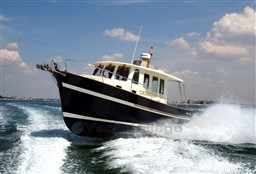 76ba3_av3kw_rhea-marine-850-timonier_3_web.jpg