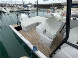 c3f90_0xfqc_bateau_moteur_rapide_occasion.jpg