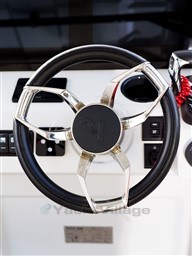 57877_bhnqf_glass_helm_simrad_ecrans_12_pouces_tactiles_ryck_280_navigation_electronique.jpg