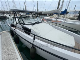 6946b_079bf_bateau_moteur_avec_cabine_occasion_2_.jpg
