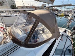 33654_ayw4b_sun-odyssey-319_00023.jpg