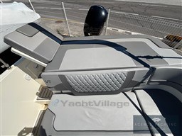 e0057_sc5y9_vr5-cy_00018.jpg