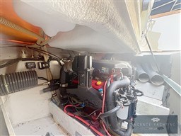 ba8eb_ucjzl_leader-805-milhau_00013.jpg