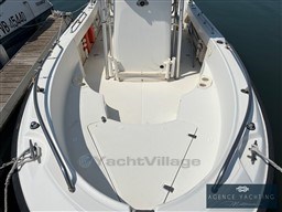 85862_h71jz_boston-whaler-210-outrage_00003.jpg