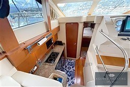197a7_8e0r9_searay-375-sedan-bridge_00024.jpg