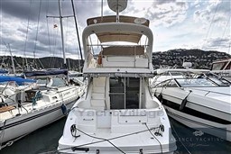 348de_phauo_searay-375-sedan-bridge_00010.jpg