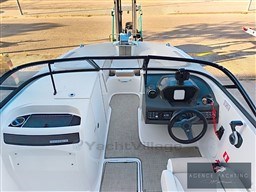 1fa09_yps6a_bayliner-vr6-hb-suzuki-200_00020.jpg