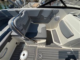 0d83d_mbgxj_bayliner-vr5-ob_00003.jpg