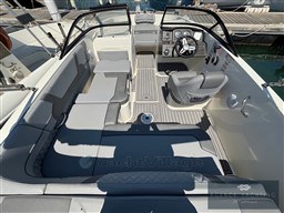 8966d_wnpdx_bayliner-vr5-ob_00002.jpg