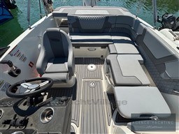 d6044_fqant_bayliner-vr5-ob_00001.jpg