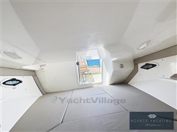 1653b_vgjvr_slice-of-life-quicksilver-675-sundeck_00002.jpg