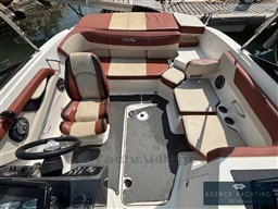 8577f_to363_sea-ray-190_00019.jpg
