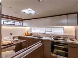 eea56_ej0zz_slider-sixty-seven-06.jpg