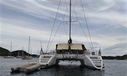 d88c5_cbebe_2004-lagoon-570-sail-9719404-20250318104233411-1_xlarge.jpg