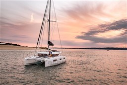 ba6d4_j6b0h_lagoon46_nck3758_web_1_.jpg