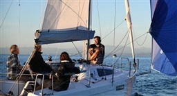 4f283_hqmvq_first27-sailing-exp4.jpg