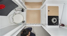 4f0bc_u0orx_first27-onboard4.jpg