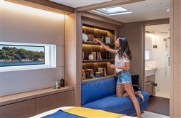 0e3e9_lq4yg_cab_prop_lifestyle_nck4782_1_.jpg