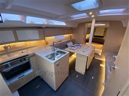 fa935_249_881_6.jpg