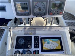 c7721_249_905_4.jpg