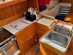 c8474_18_408442.jpg