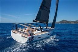e298a_a3ejz_dufour-61-sailing-yacht-luxury-20-min.jpg