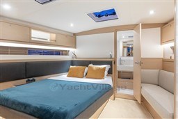746ce_8k1jv_dufour-61-sailing-yacht-luxury-interior-5.jpg
