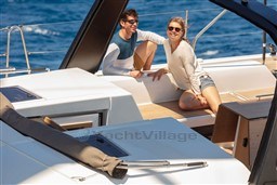 2891c_bau7f_dufour-61-sailing-yacht-luxury-7-min-1.jpg