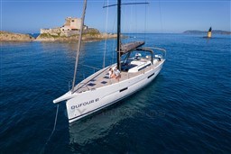 88b3f_ef5yd_dufour-61-sailing-yacht-luxury-37.jpg