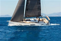 c8151_vozfo_dufour-61-sailing-yacht-luxury-5-min-v2.jpg