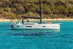 b97af_tfyy4_dufour-61-sailing-yacht-luxury-28-min-v2.jpg