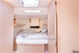0b8ed_lyc7g_25-dufour-37-luxury-sailboat-for-sale-dufour-yachts.jpg
