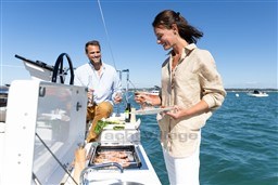 24cca_3e40n_23-dufour-37-luxury-sailboat-for-sale-dufour-yachts.jpg