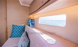 6f005_s4jpf_17-dufour-37-luxury-sailboat-for-sale-dufour-yachts.jpg