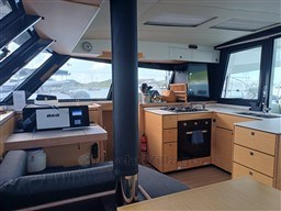 9778e_vauab_macoya_blue_nautitech_46_open_12_.jpg