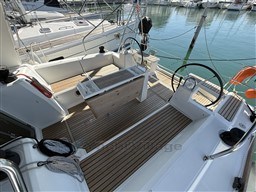 92a19_sw6de_oceanis_38_la_grande_motteimg_7318.jpg