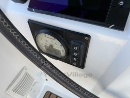 970e5_hbnf2_oceanis_38_la_grande_motteimg_7323.jpg