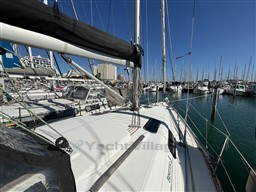a001a_ce3m2_beneteau_oceanis_321_-_la_grande_motte_105_.jpg