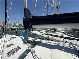 50f8a_t1svm_beneteau_oceanis_423_la_grande_motteimg_6454.jpg