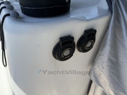 192fe_wlss8_beneteau_oceanis_423_la_grande_motteimg_6466.jpg
