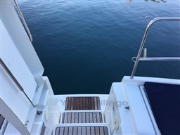 45f0d_tj0s8_oceanis_40_la_grande_motte1_desc_juppe.jpg