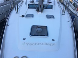 e7c6d_ughjw_oceanis_40_la_grande_motte1_pont_avt_2.jpg