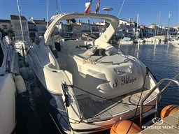 a2b40_vuua8_4_cranchi_endurance_39_privilege_yacht.jpg