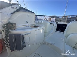 609f0_ob5hs_8_cranchi_endurance_39_privilege_yacht.jpg