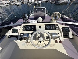 8dea7_jnhuu_guy_couach-lauceras-privilegeyacht_0007.jpg