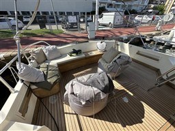 79f5a_qw1ne_guy_couach-lauceras-privilegeyacht_0002.jpg