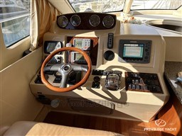 c2f59_2xw7g_17_sea_ray_544_sedan_privilege_yacht.jpg