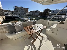 38726_xurx2_4_sea_ray_544_sedan_privilege_yacht.jpg