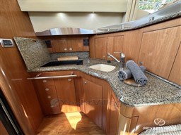 edffb_hjsuw_20_sea_ray_544_sedan_privilege_yacht.jpg