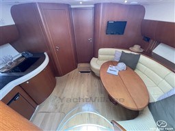 2b1cb_wtv9c_7-atlantis_425-sc-privilege-yacht.jpg